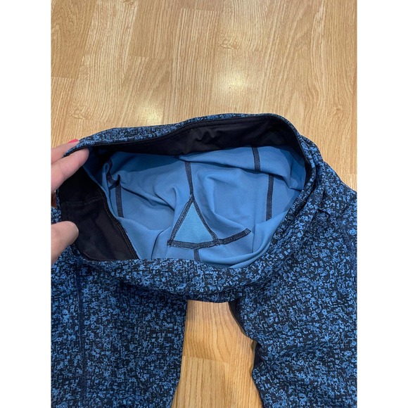 Lululemon Peace Revival Crop - Picture 2 of 7